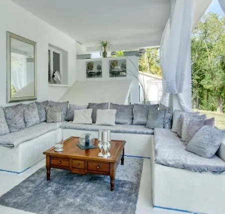 Chateau De Lavail * Labastide-dʼAnjou