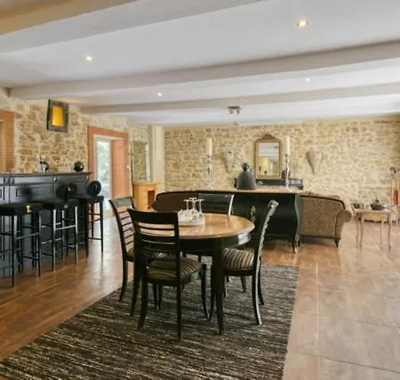 Chateau De Lavail 3*