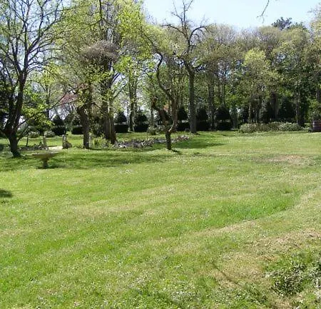 Bed & Breakfast Chateau De Lavail *