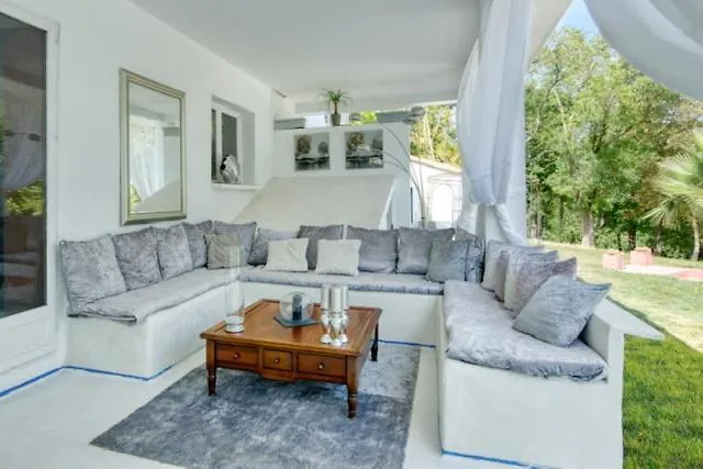 Chateau De Lavail * Labastide-dʼAnjou