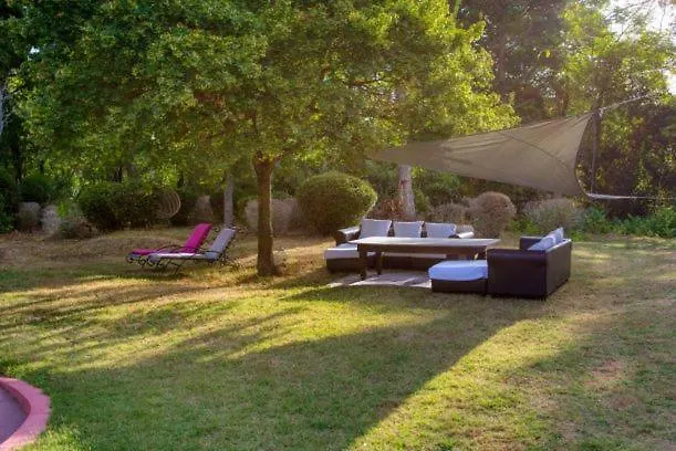 Bed & Breakfast Chateau De Lavail *