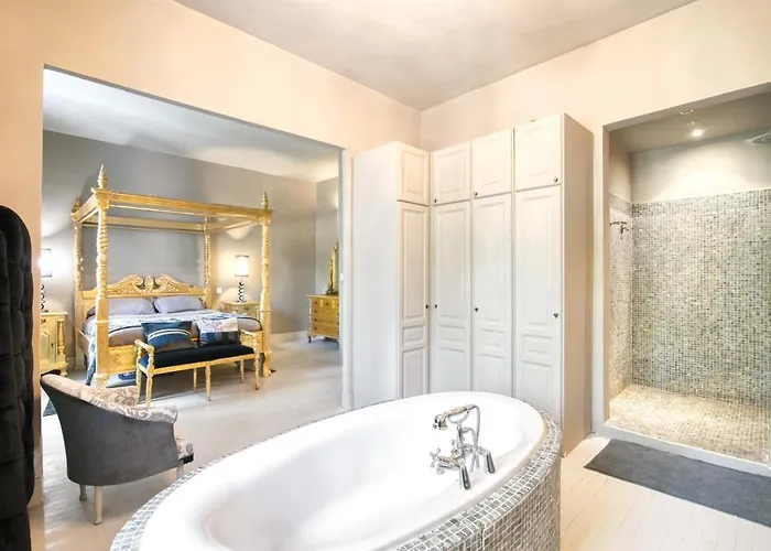 Chateau De Lavail * Labastide-dʼAnjou